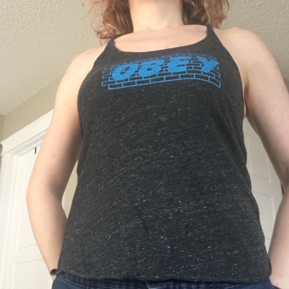 OBEY tank - Picture 3 of 4